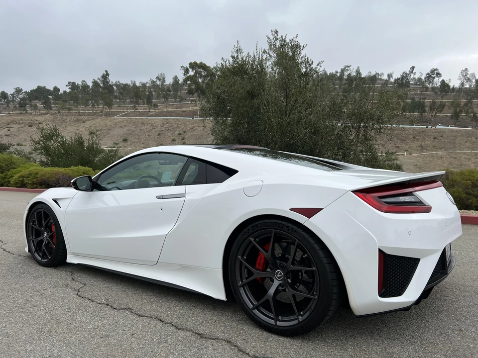 2017 Acura NC1 NSX - Image 15 of 31