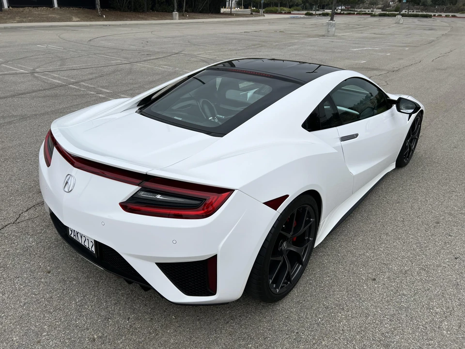 2017 Acura NC1 NSX - Image 24 of 31