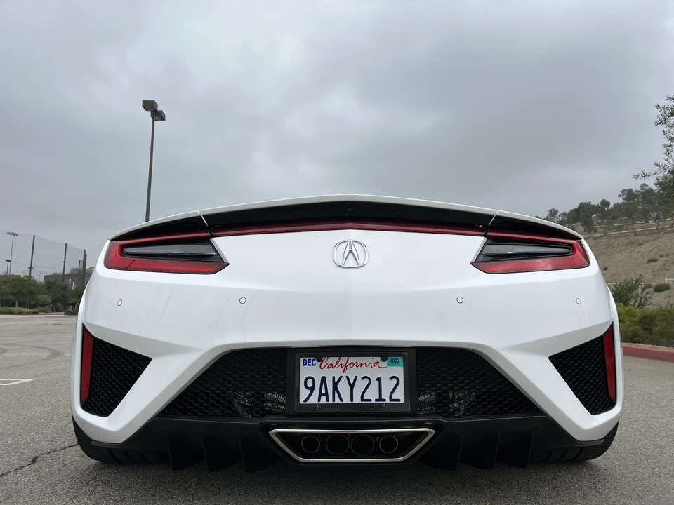 2017 Acura NC1 NSX - Image 19 of 31