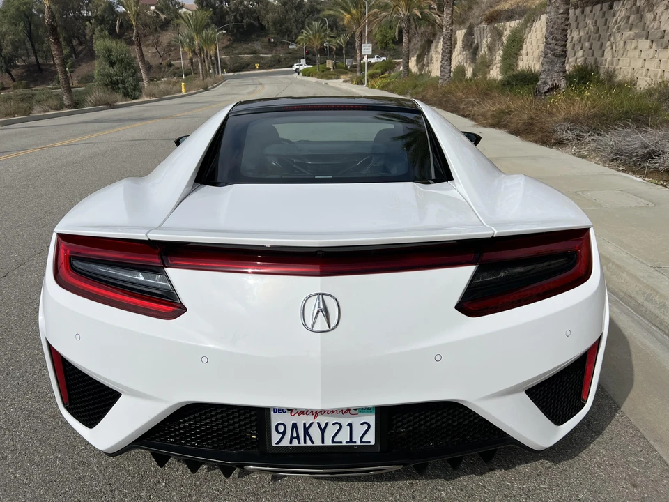 2017 Acura NC1 NSX - Image 23 of 31