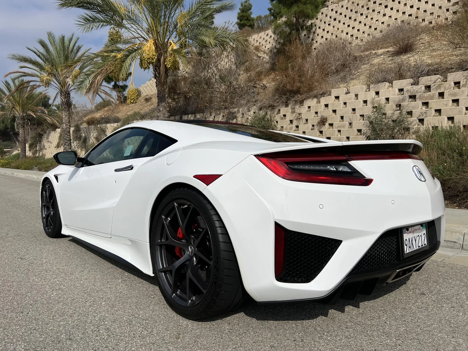 2017 Acura NC1 NSX - Image 18 of 31