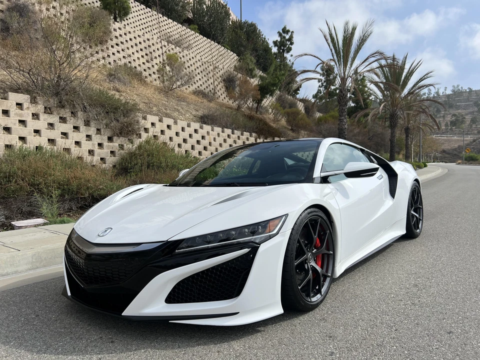 2017 Acura NC1 NSX - Image 9 of 31