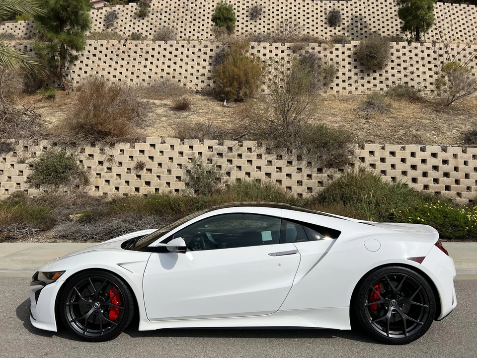 2017 Acura NC1 NSX - Image 14 of 31