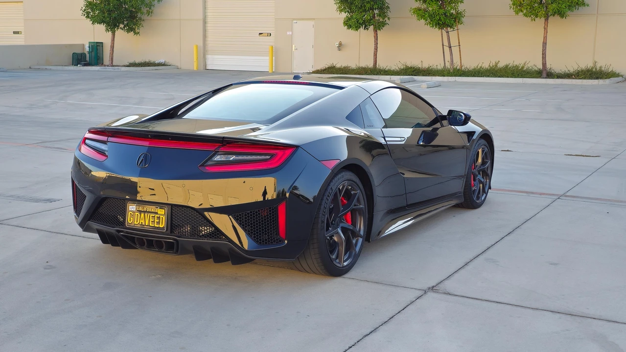 2017 Acura NC1 NSX - Image 18 of 31