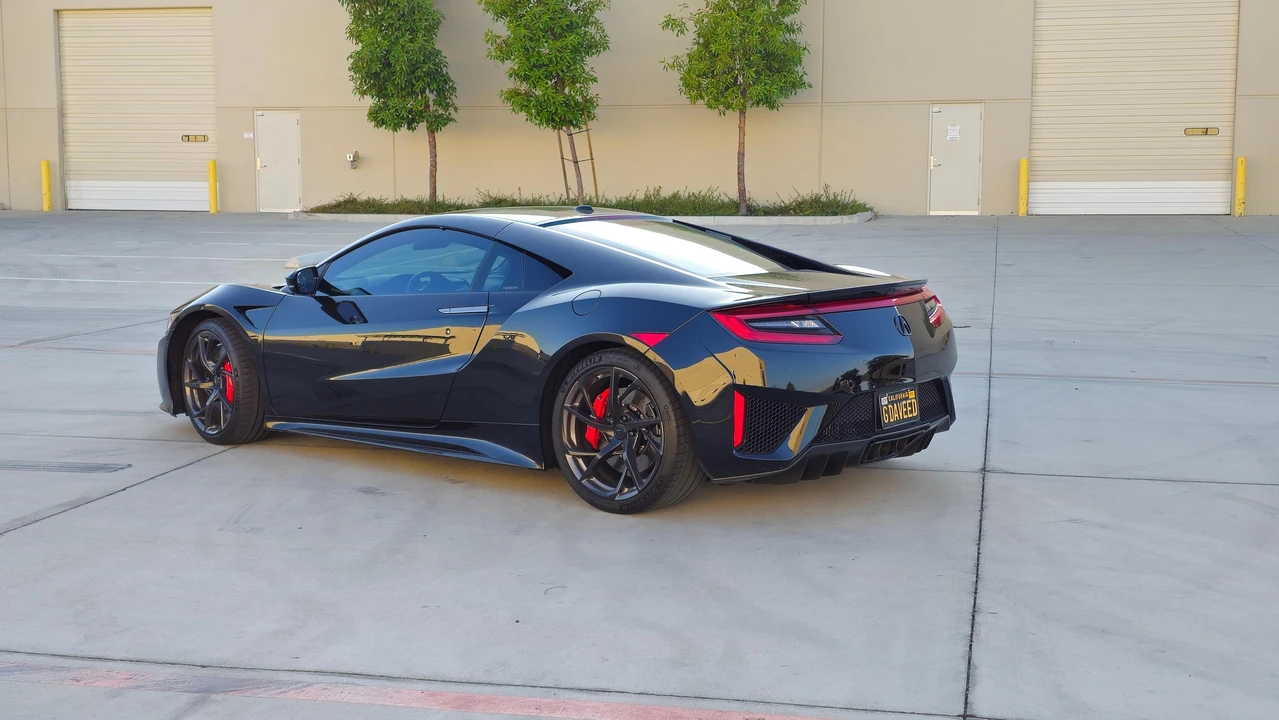 2017 Acura NC1 NSX - Image 12 of 31