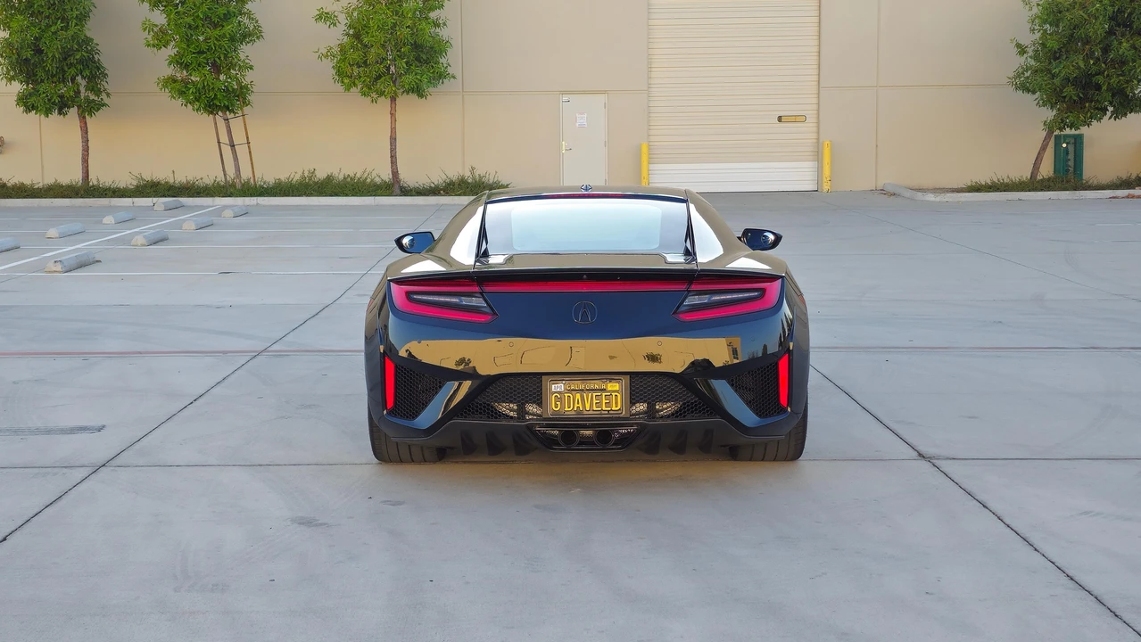 2017 Acura NC1 NSX - Image 16 of 31