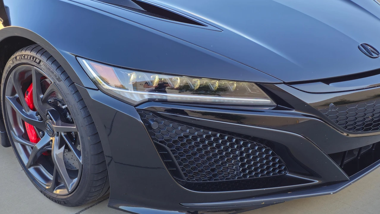 2017 Acura NC1 NSX - Image 26 of 31