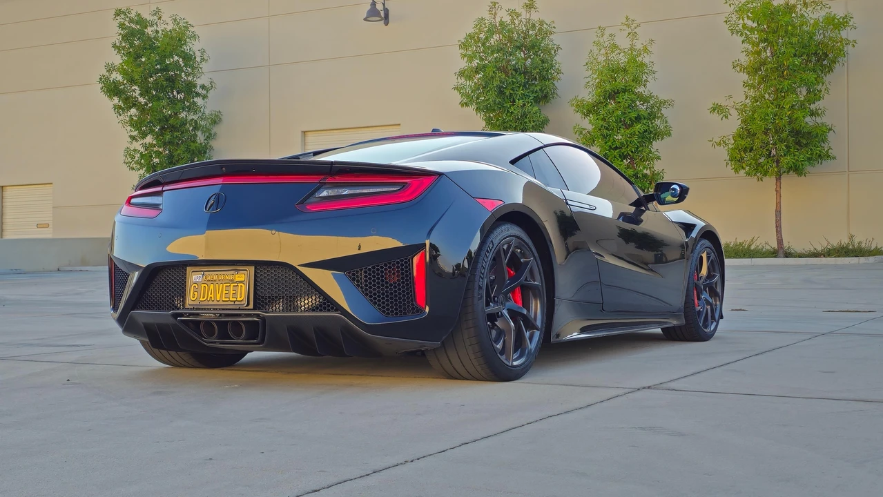 2017 Acura NC1 NSX - Image 19 of 31