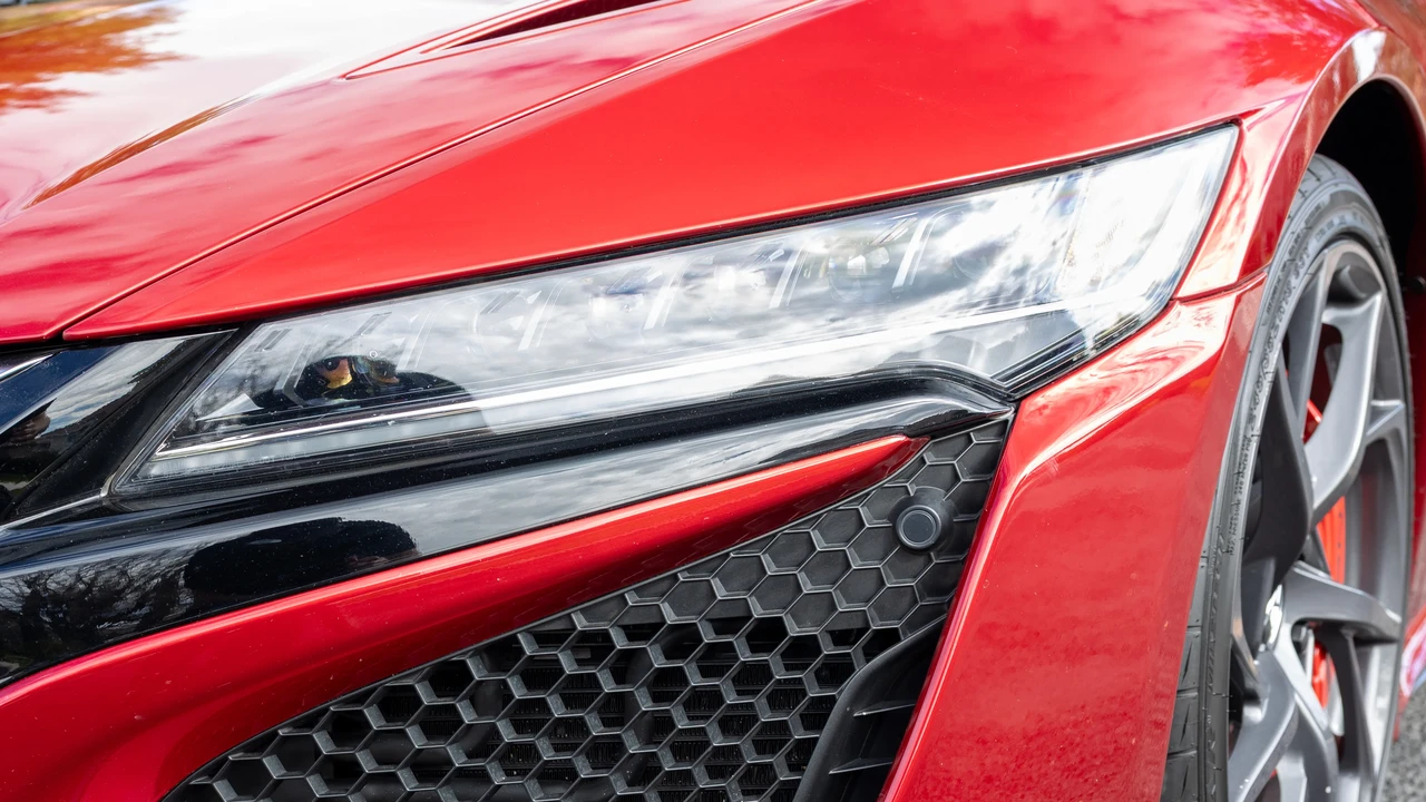 2017 Acura NC1 NSX - Image 18 of 31
