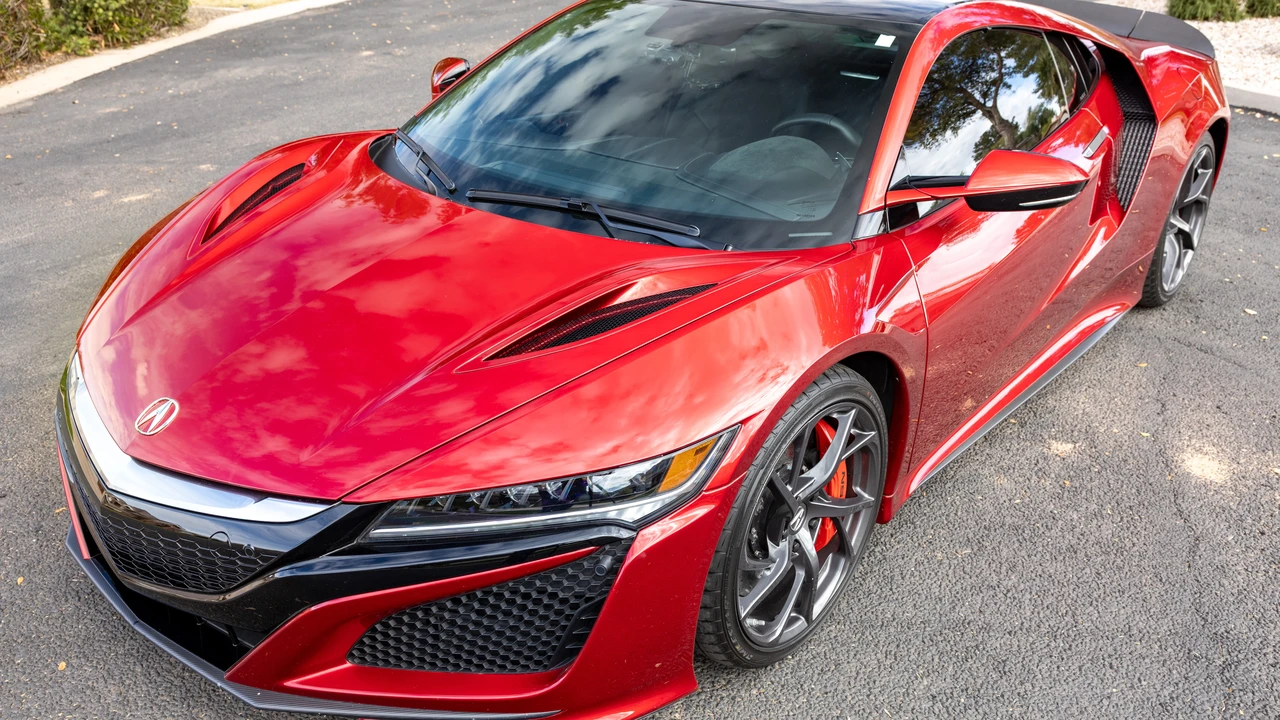 2017 Acura NC1 NSX - Image 10 of 31