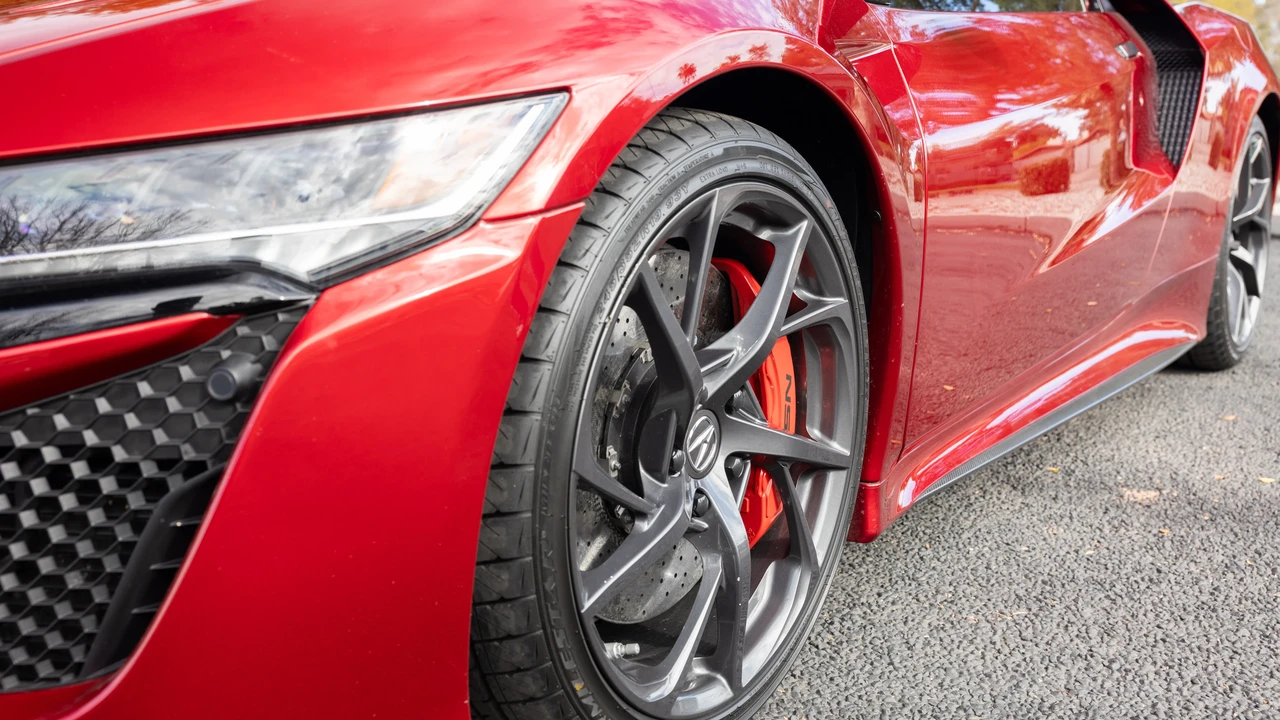 2017 Acura NC1 NSX - Image 13 of 31