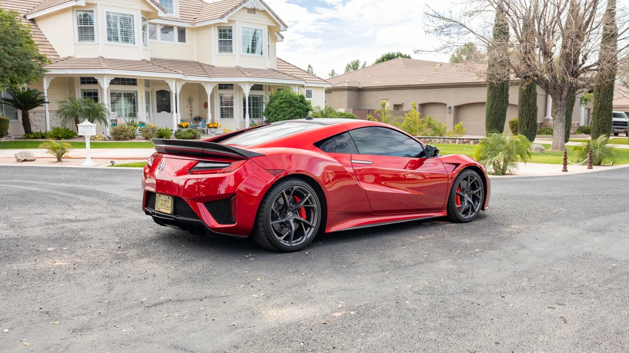 2017 Acura NC1 NSX - Image 5 of 31