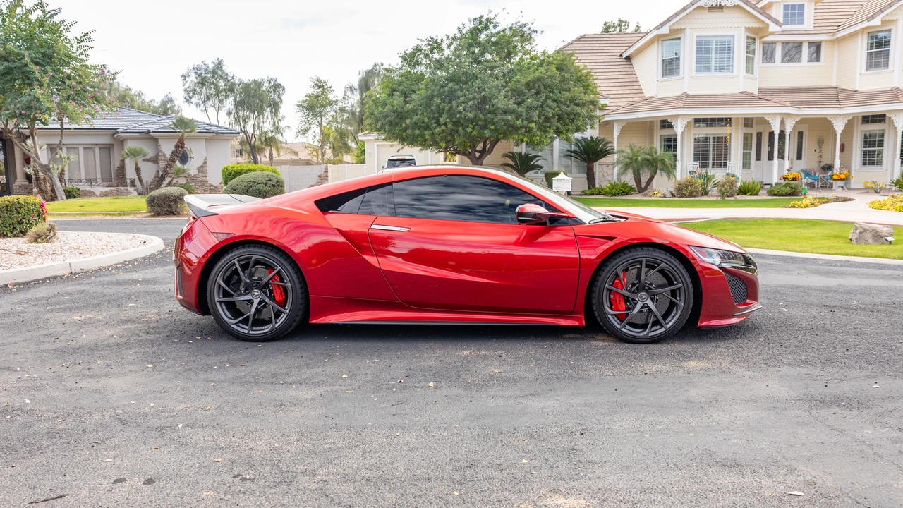 2017 Acura NC1 NSX - Image 4 of 31