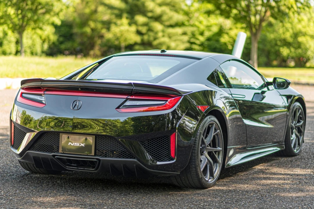 2017 Acura NC1 NSX - Image 5 of 31