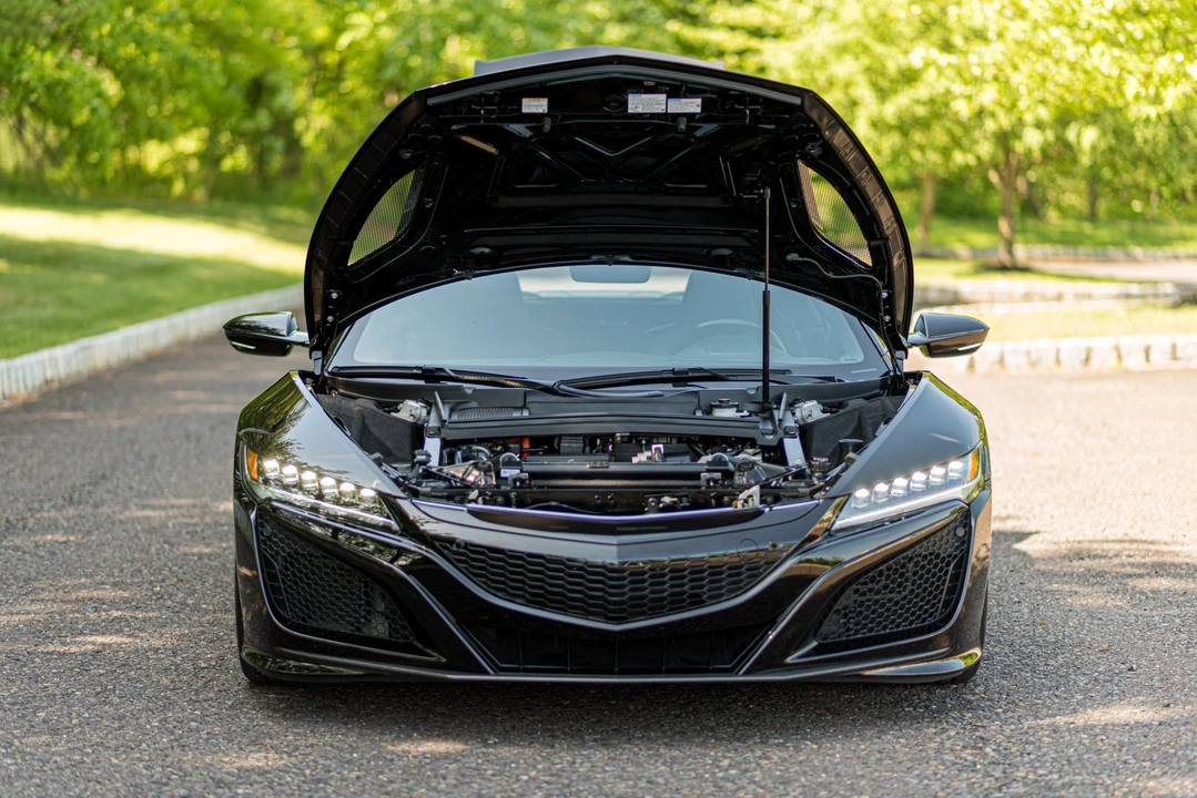 2017 Acura NC1 NSX - Image 11 of 31