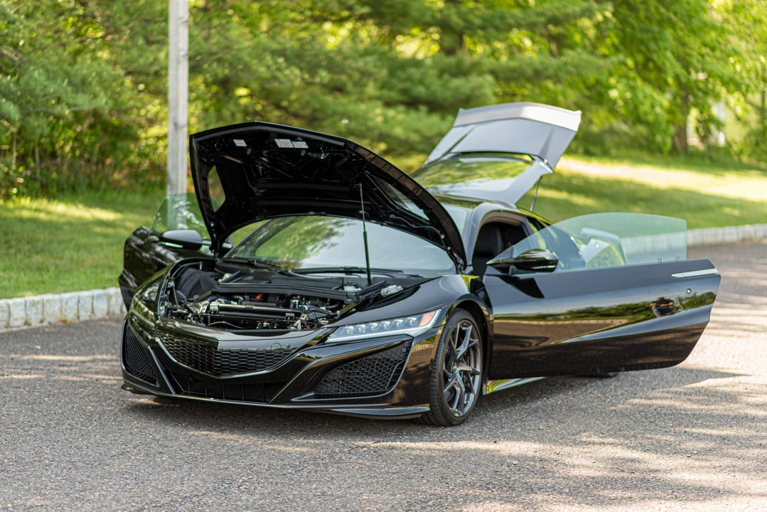 2017 Acura NC1 NSX - Image 9 of 31