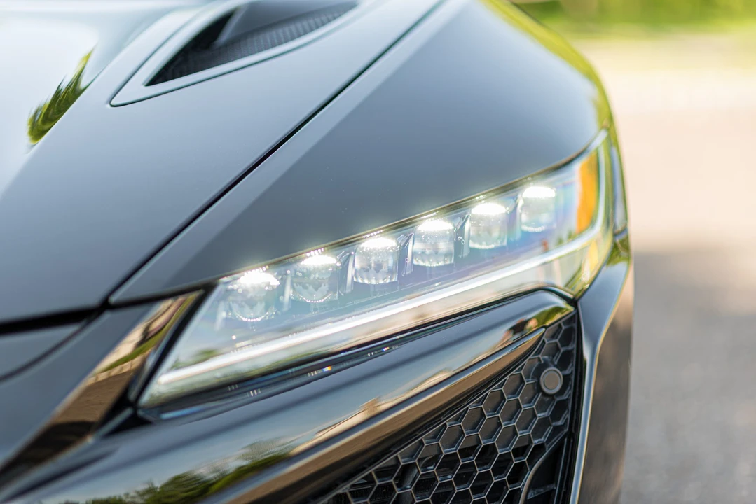 2017 Acura NC1 NSX - Image 24 of 31