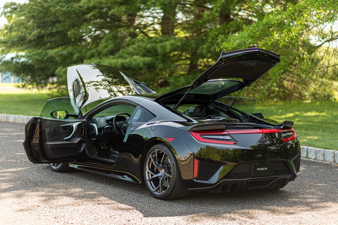 2017 Acura NC1 NSX - Image 17 of 31