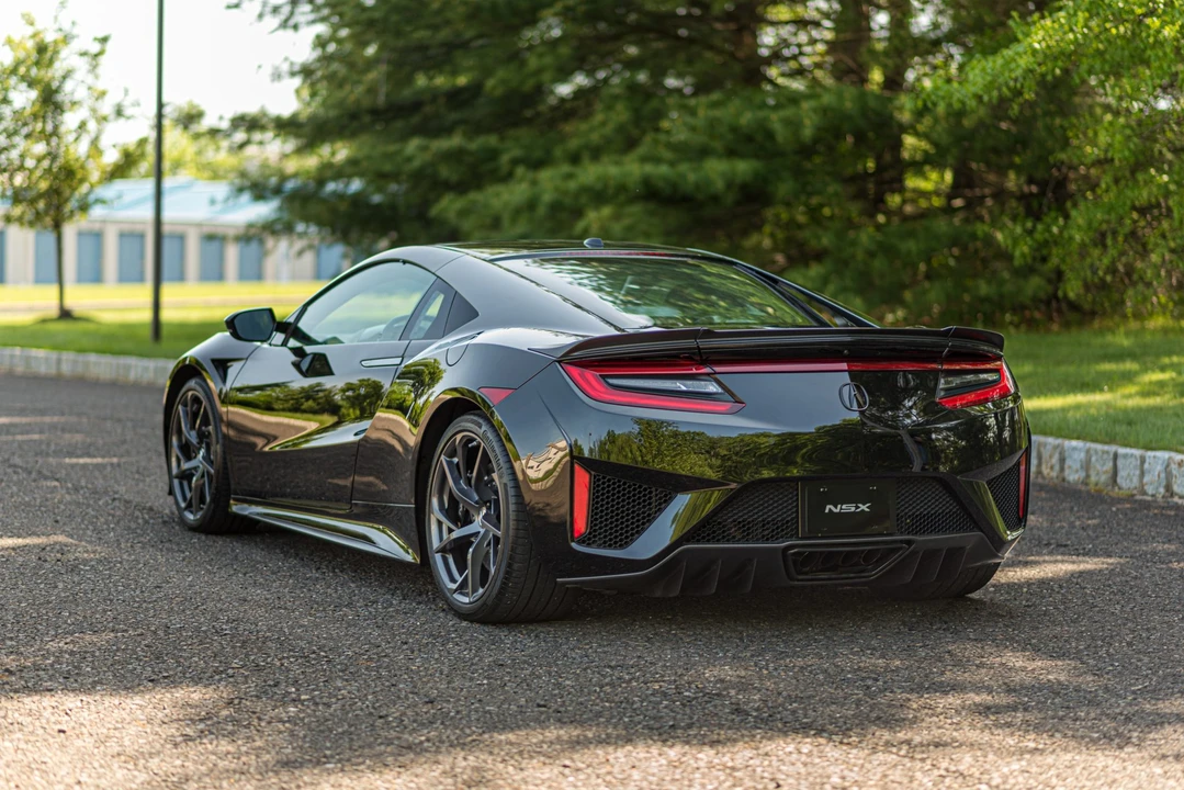 2017 Acura NC1 NSX - Image 7 of 31