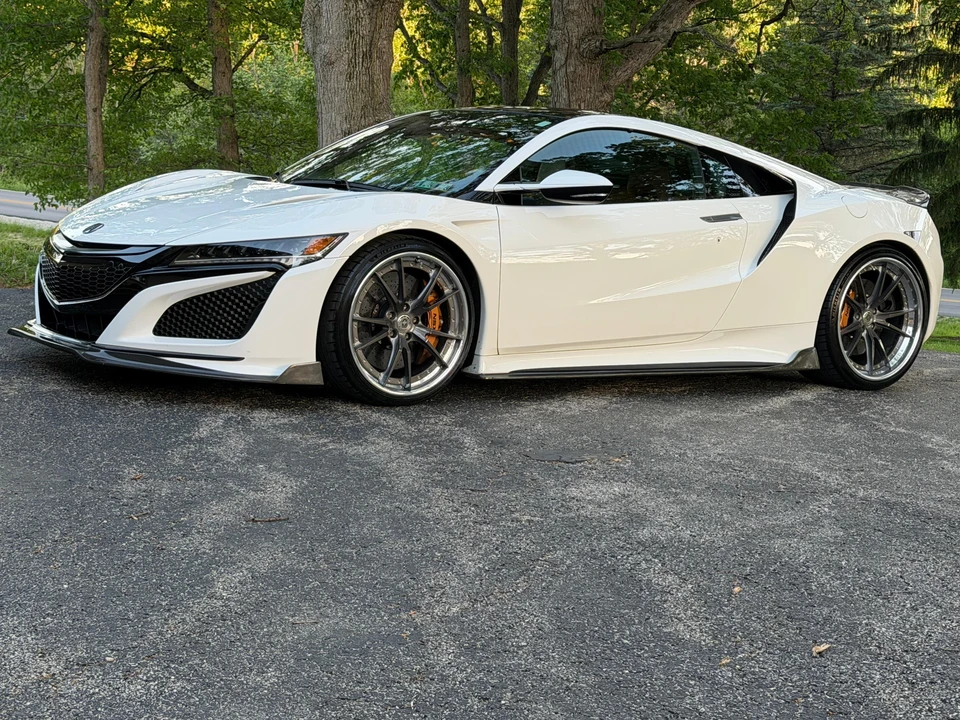 2017 Acura NC1 NSX - Image 15 of 31