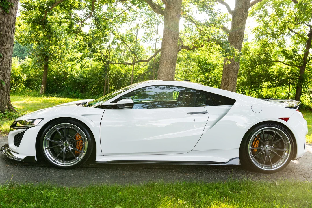 2017 Acura NC1 NSX - Image 8 of 31