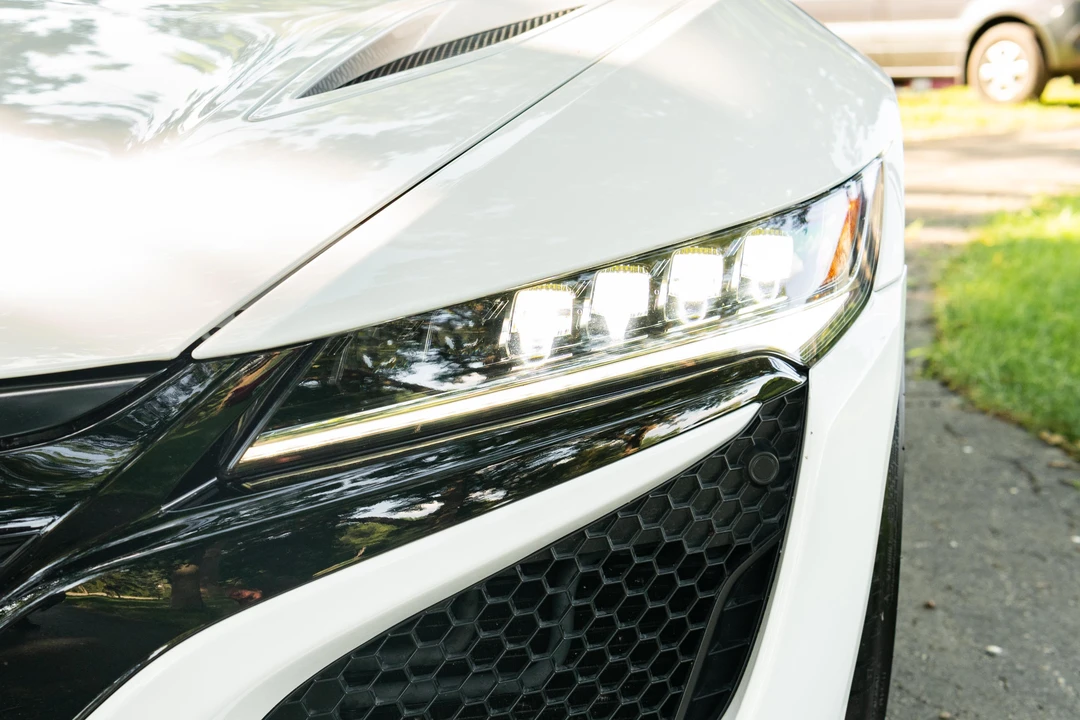 2017 Acura NC1 NSX - Image 25 of 31