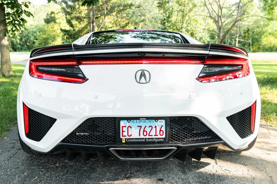 2017 Acura NC1 NSX - Image 10 of 31