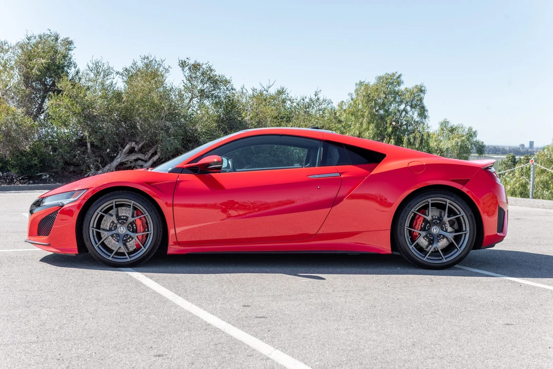 2017 Acura NC1 NSX - Image 11 of 31