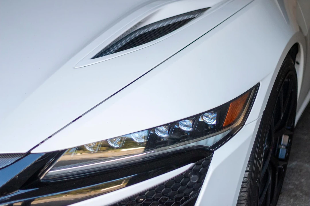 2017 Acura NC1 NSX - Image 11 of 31