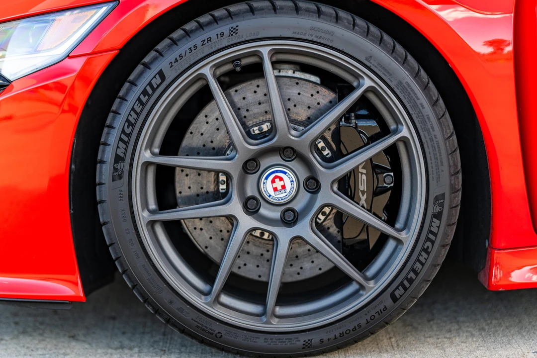 2017 Acura NC1 NSX - Image 24 of 31