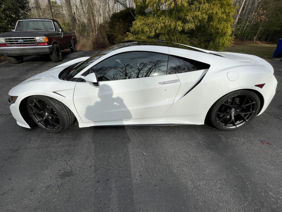 2017 Acura NC1 NSX - Image 10 of 31