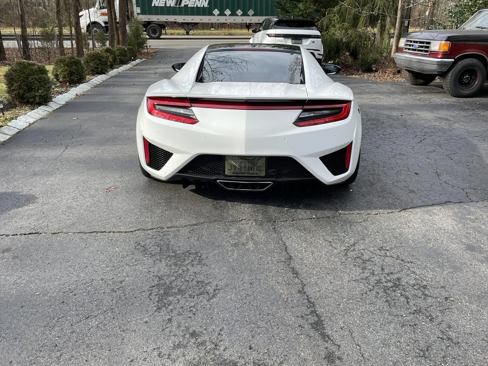 2017 Acura NC1 NSX - Image 8 of 31