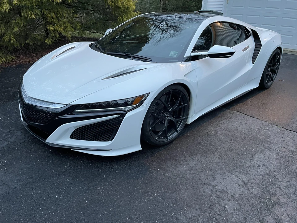 2017 Acura NC1 NSX - Image 24 of 31