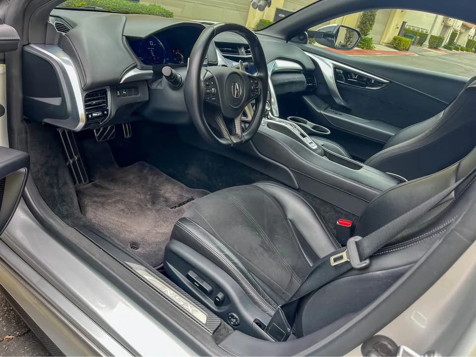 2017 Acura NC1 NSX - Image 7 of 11