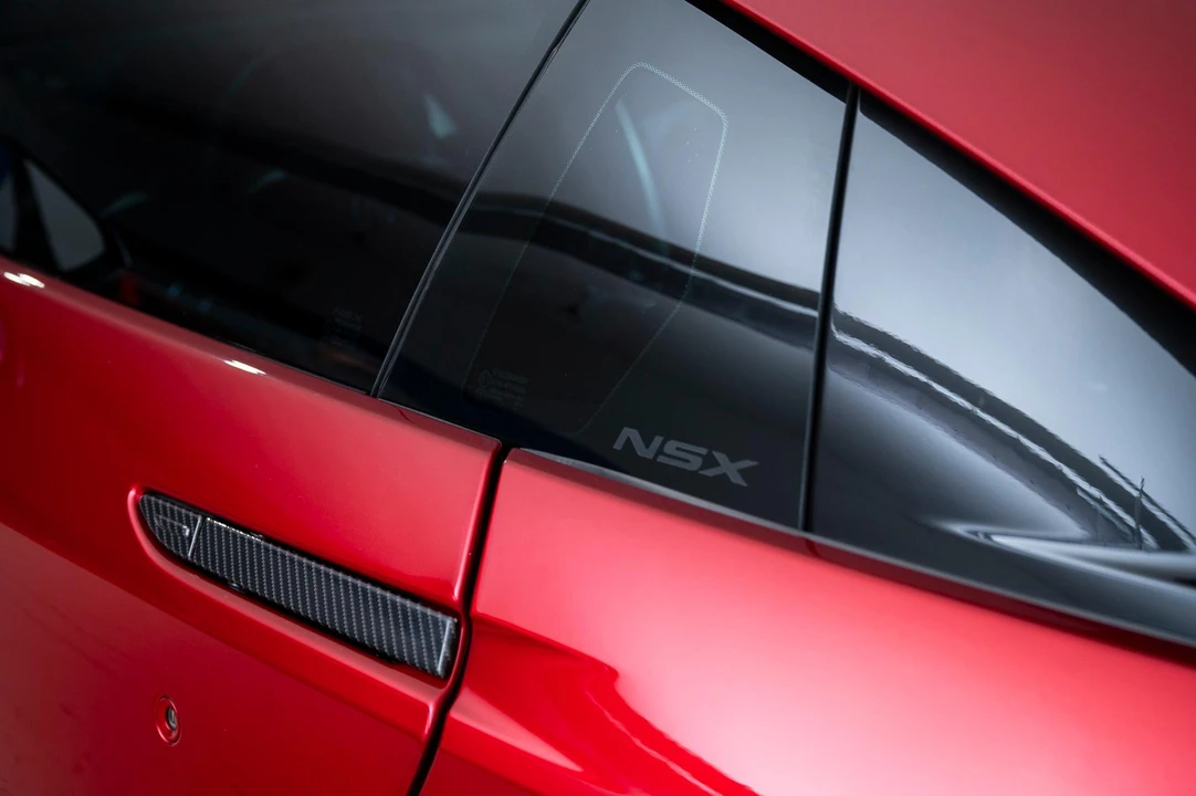 2017 Acura NC1 NSX - Image 19 of 31