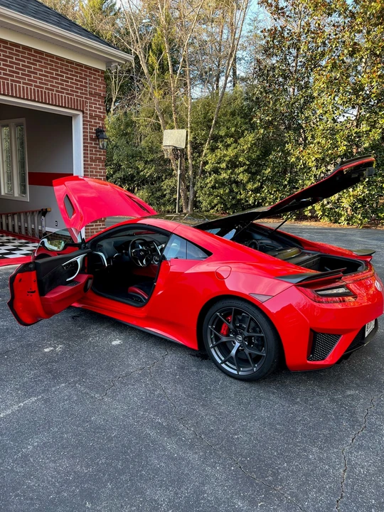 2017 Acura NC1 NSX - Image 5 of 31