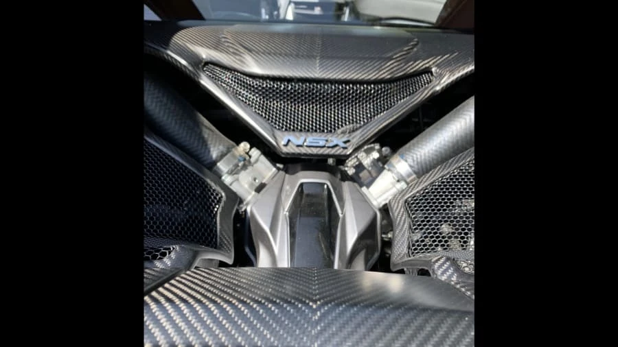 2017 Acura NC1 NSX - Image 7 of 10