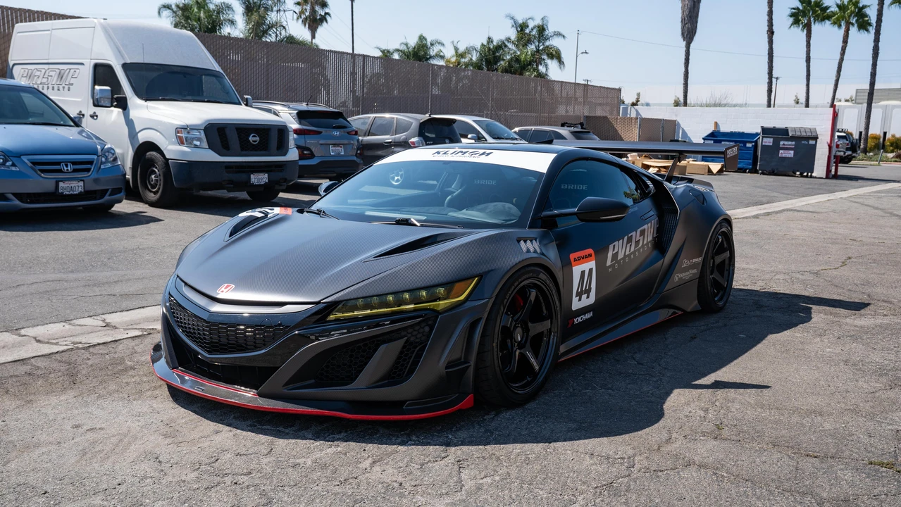 2017 Acura NC1 NSX - Image 24 of 31