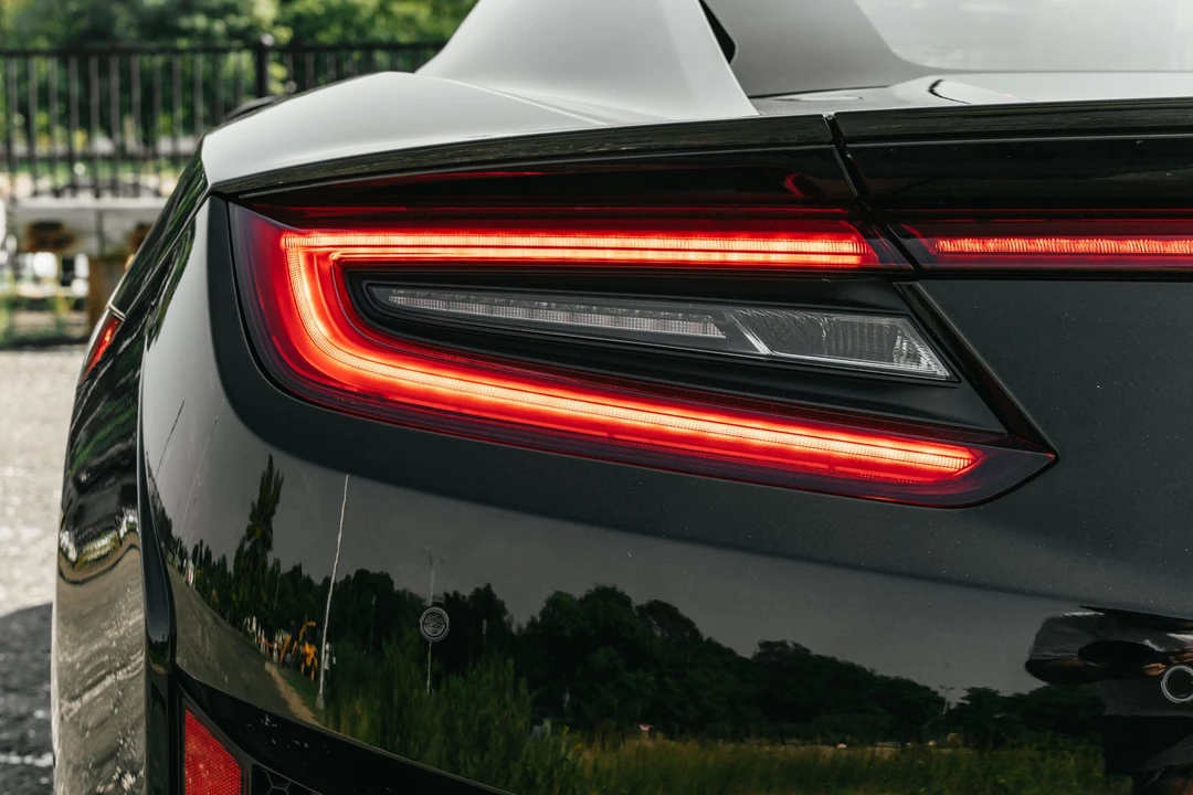 2017 Acura NC1 NSX - Image 28 of 31