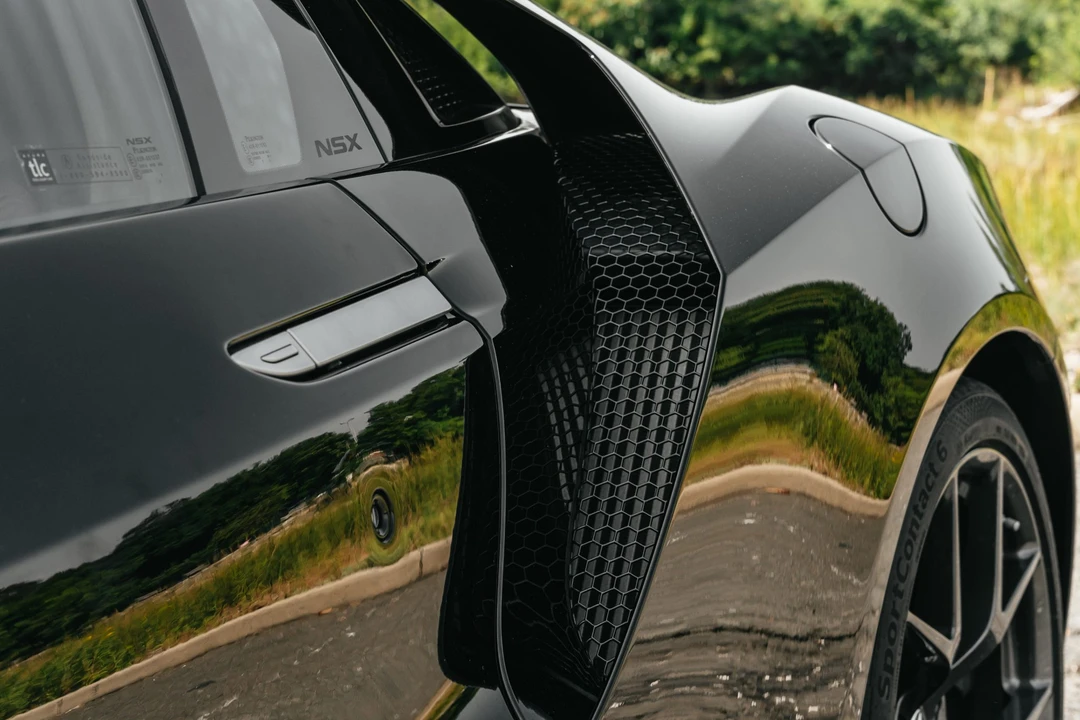 2017 Acura NC1 NSX - Image 18 of 31