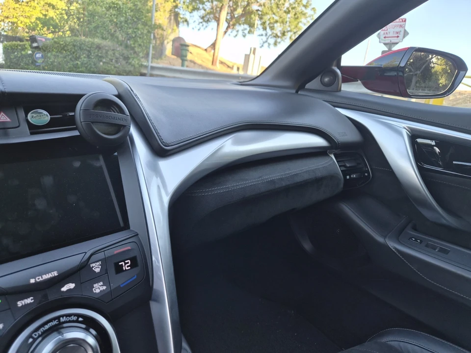 2017 Acura NC1 NSX - Image 15 of 17