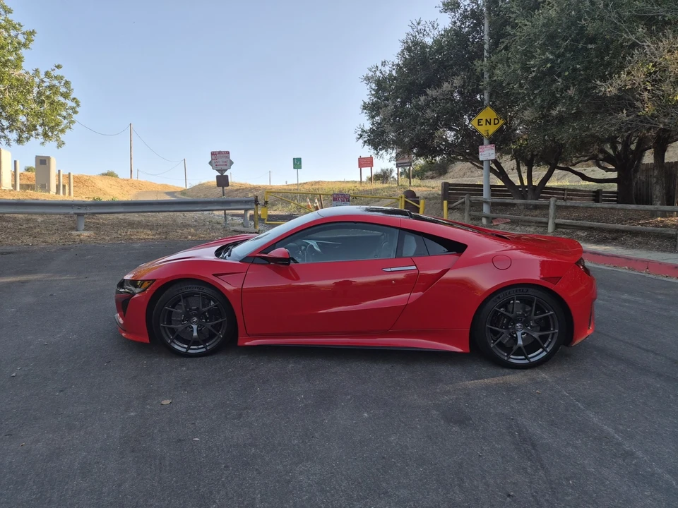 2017 Acura NC1 NSX - Image 16 of 17
