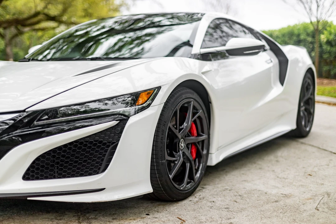 2017 Acura NC1 NSX - Image 9 of 31