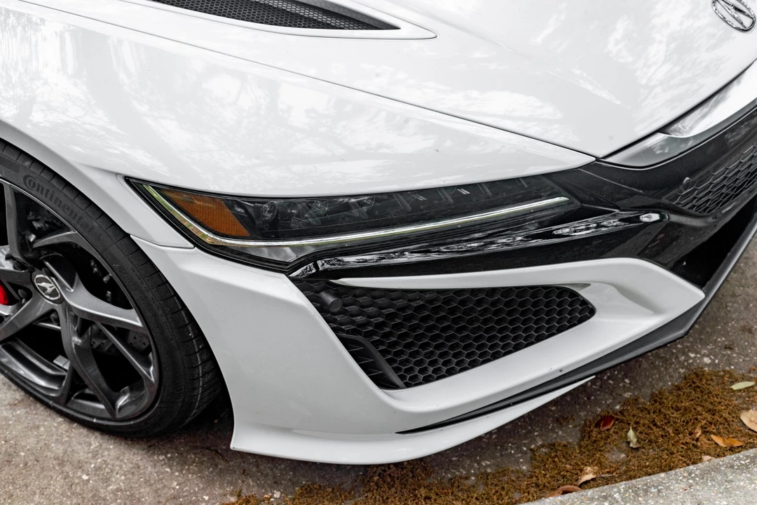 2017 Acura NC1 NSX - Image 10 of 31