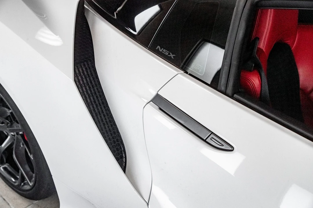 2017 Acura NC1 NSX - Image 27 of 31