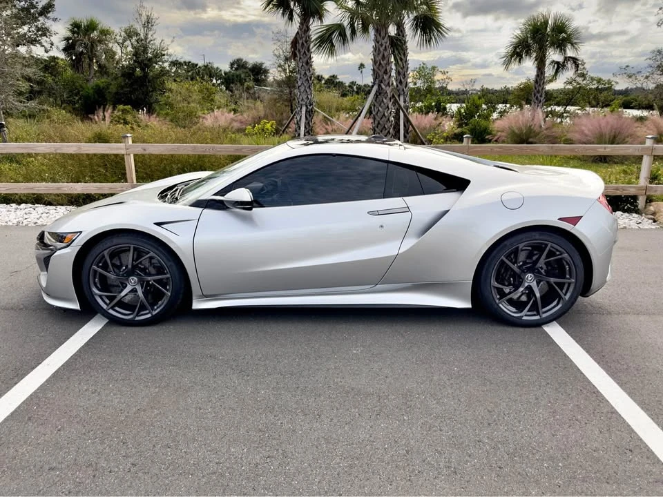 2017 Acura NC1 NSX - Image 2 of 11