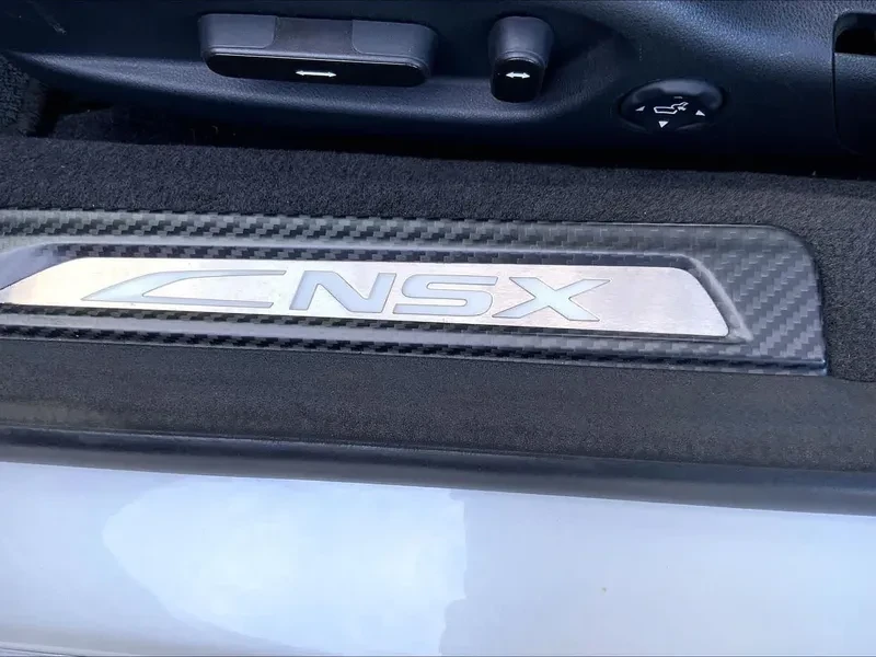 2017 Acura NC1 NSX - Image 7 of 20