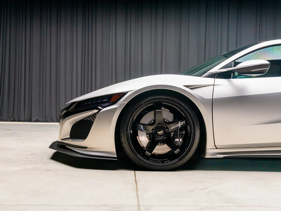 2017 Acura NC1 NSX - Image 2 of 12