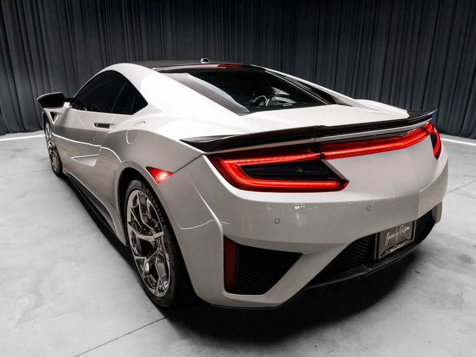 2017 Acura NC1 NSX - Image 15 of 31