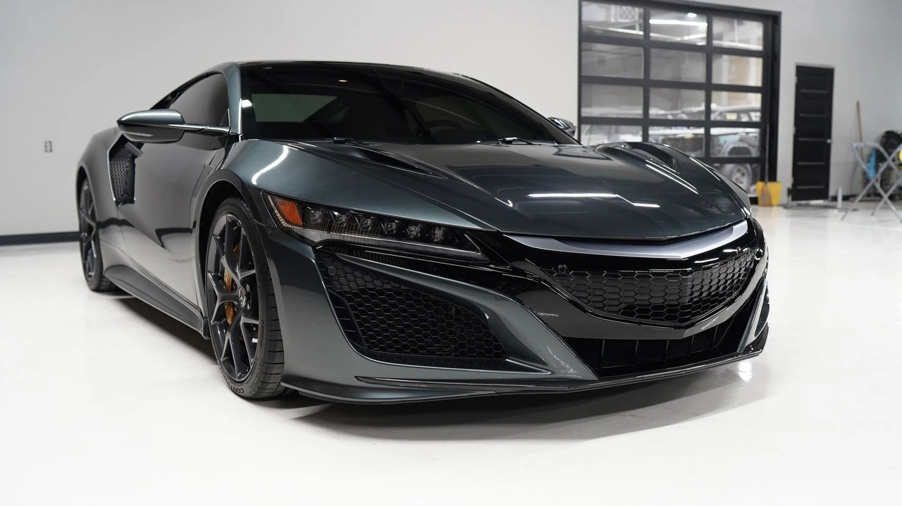 2017 Acura NC1 NSX - Image 10 of 19